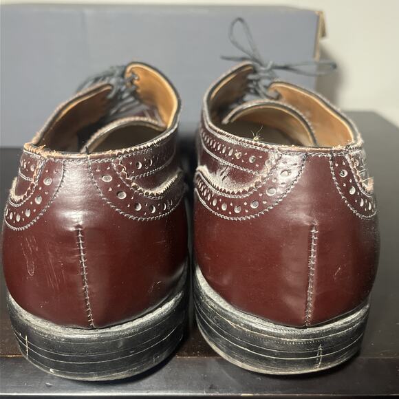 Allen Edmonds Mens Dress Shoes Size 11 D Sanford Burgundy Leather Brogue Cap Toe main image 2